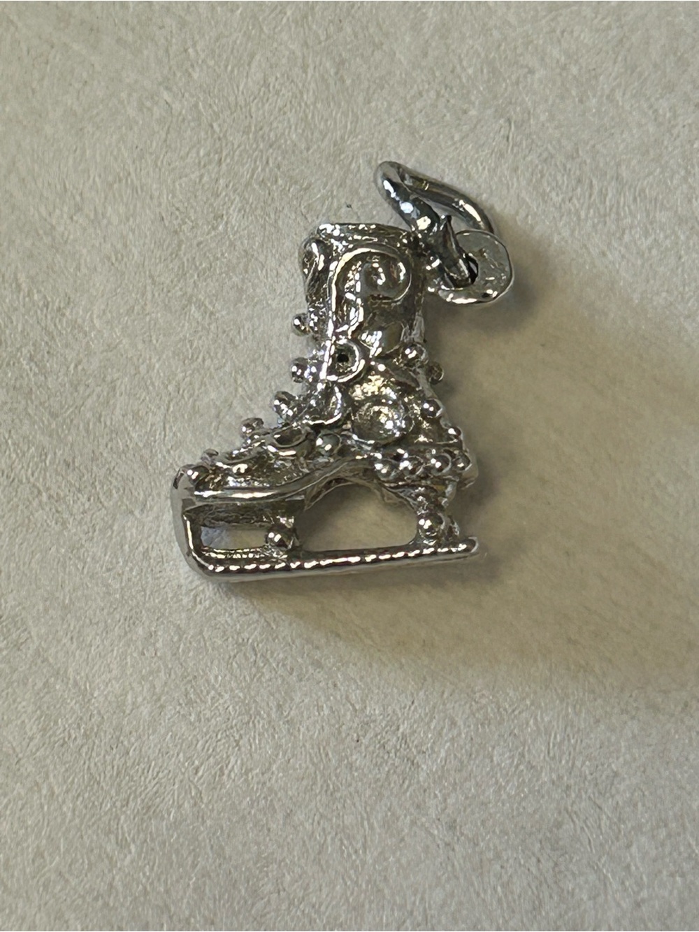 SterlingSilver Victorian style Ice Skate Charm